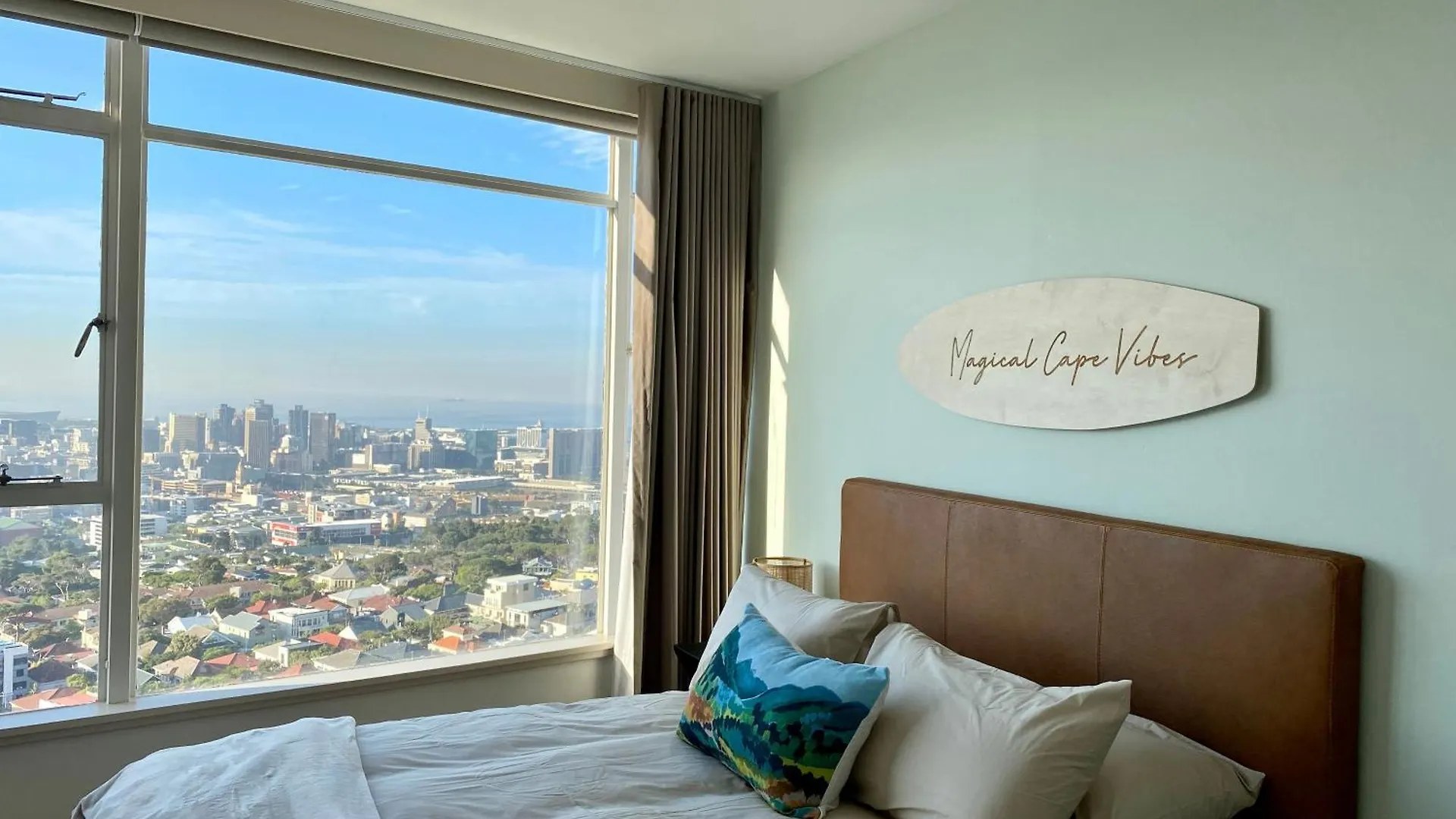 Ferienwohnung Brand New Gem With Breathtaking Views Of Kapstadt Apartment